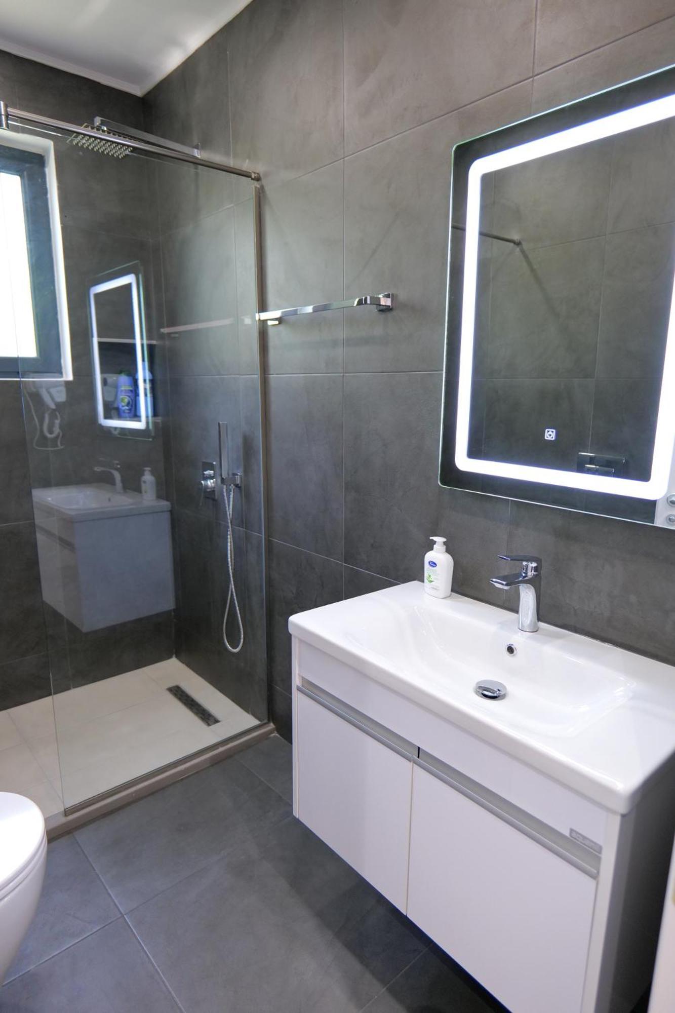 Hotel Celaj Vlorë Εξωτερικό φωτογραφία
