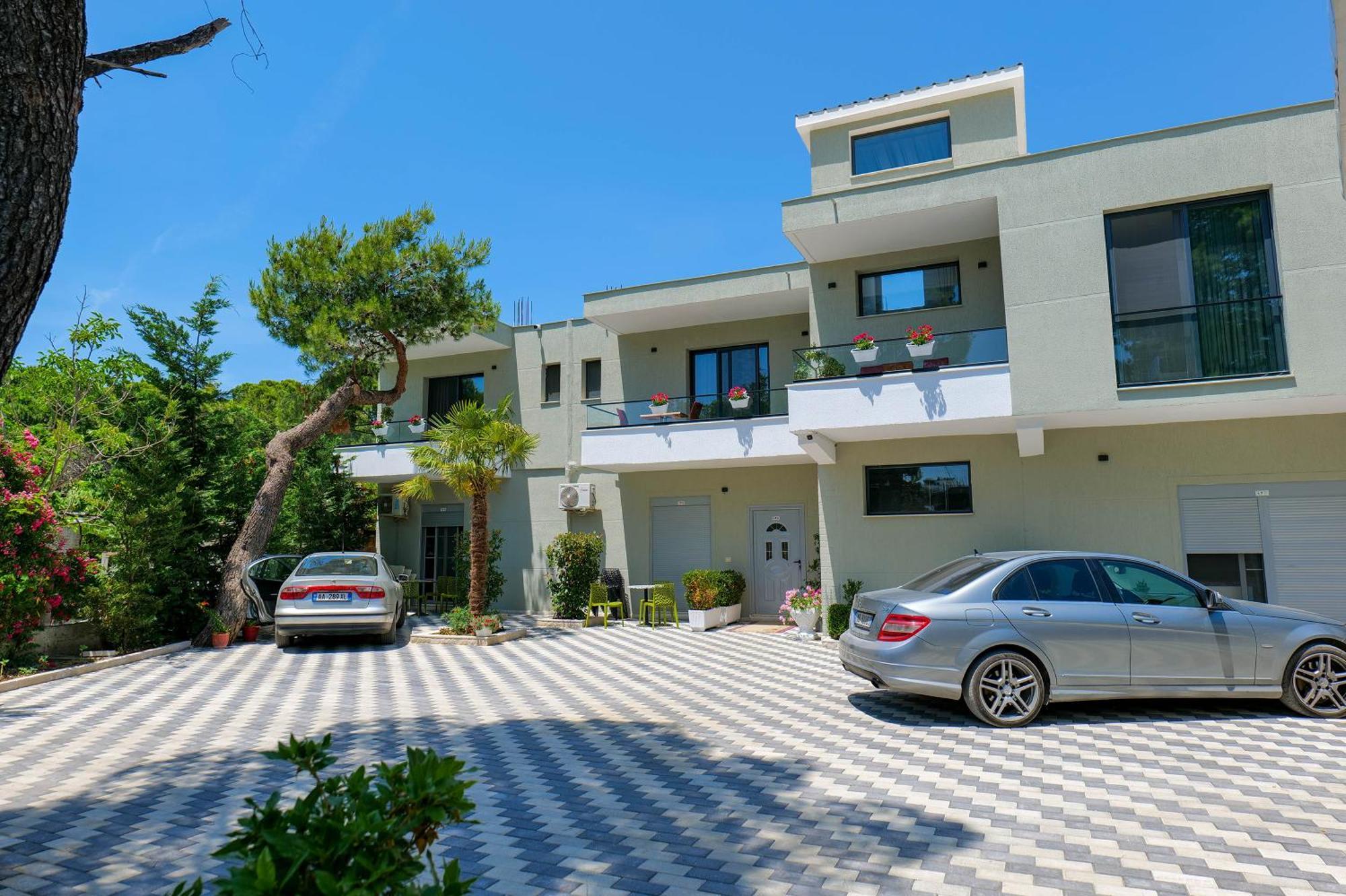Hotel Celaj Vlorë Εξωτερικό φωτογραφία