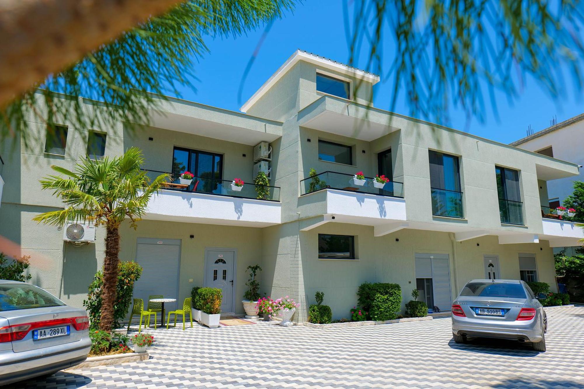 Hotel Celaj Vlorë Εξωτερικό φωτογραφία